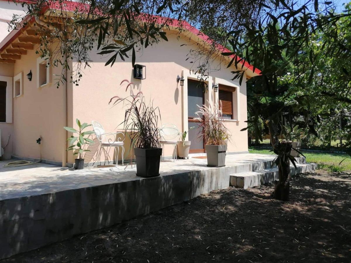Tiny House By The Sea Vila Nea Skioni Exterior foto